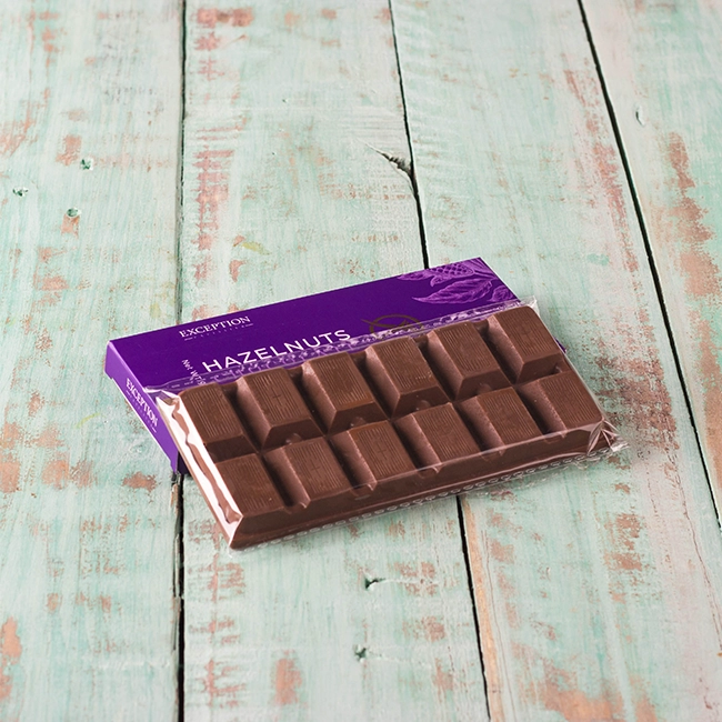 شوكولاته بندق -بار-وسط - حلواني اكسبشن  - مصر 